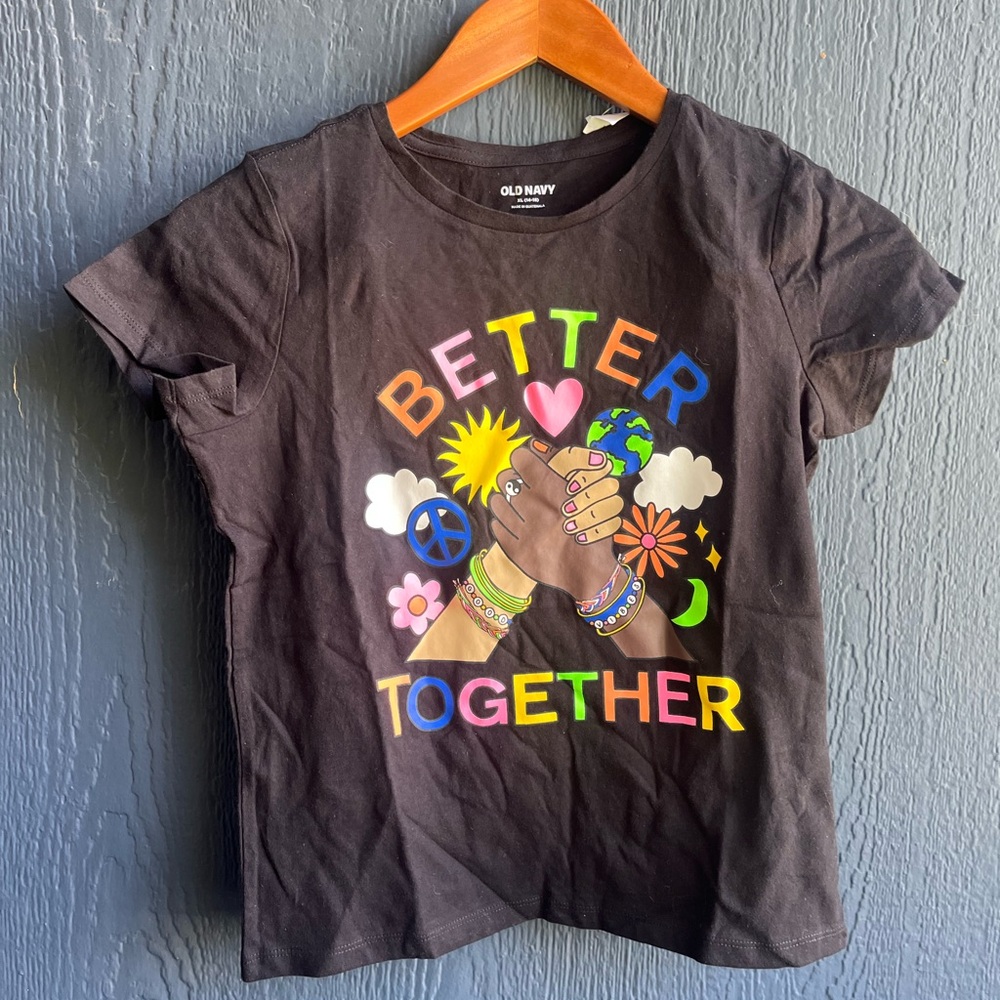 Old Navy Black Short Sleeve Tee Vibrant Graphic Design